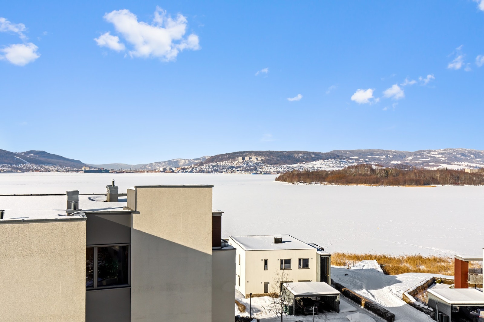 Fantastisk utsikt over Drammensfjorden Galleribilde