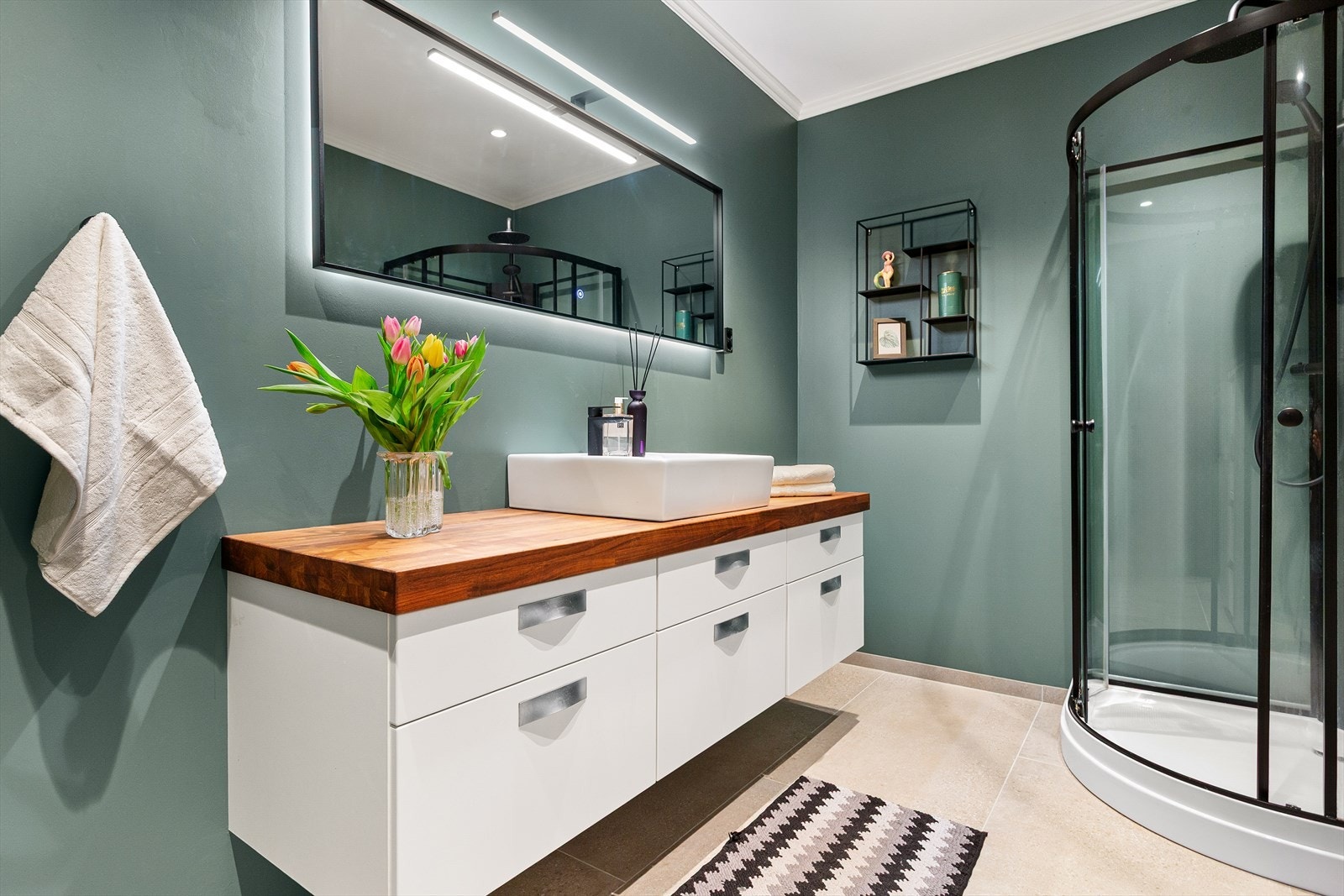 Baderommet i første etasje! Galleribilde