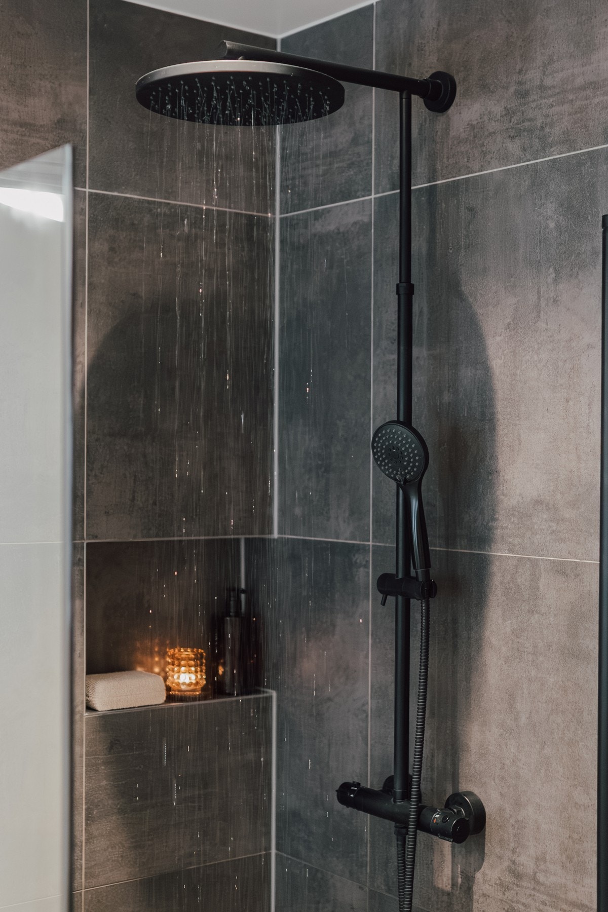 Flott regnfallsdusj. Galleribilde