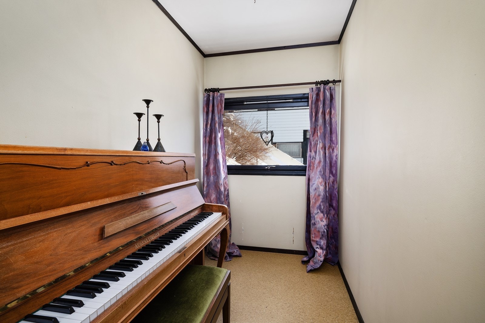 Soverom nr. 3 har blitt brukt som "pianorom". Galleribilde