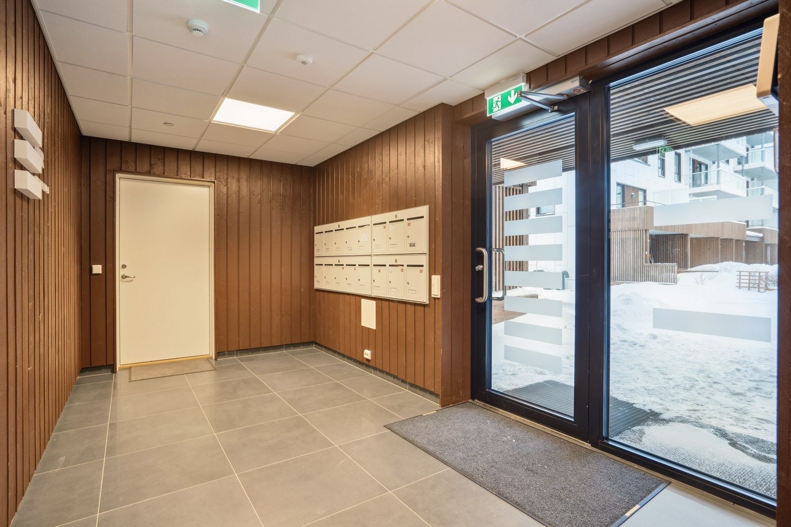 Felles inngangsparti. Galleribilde