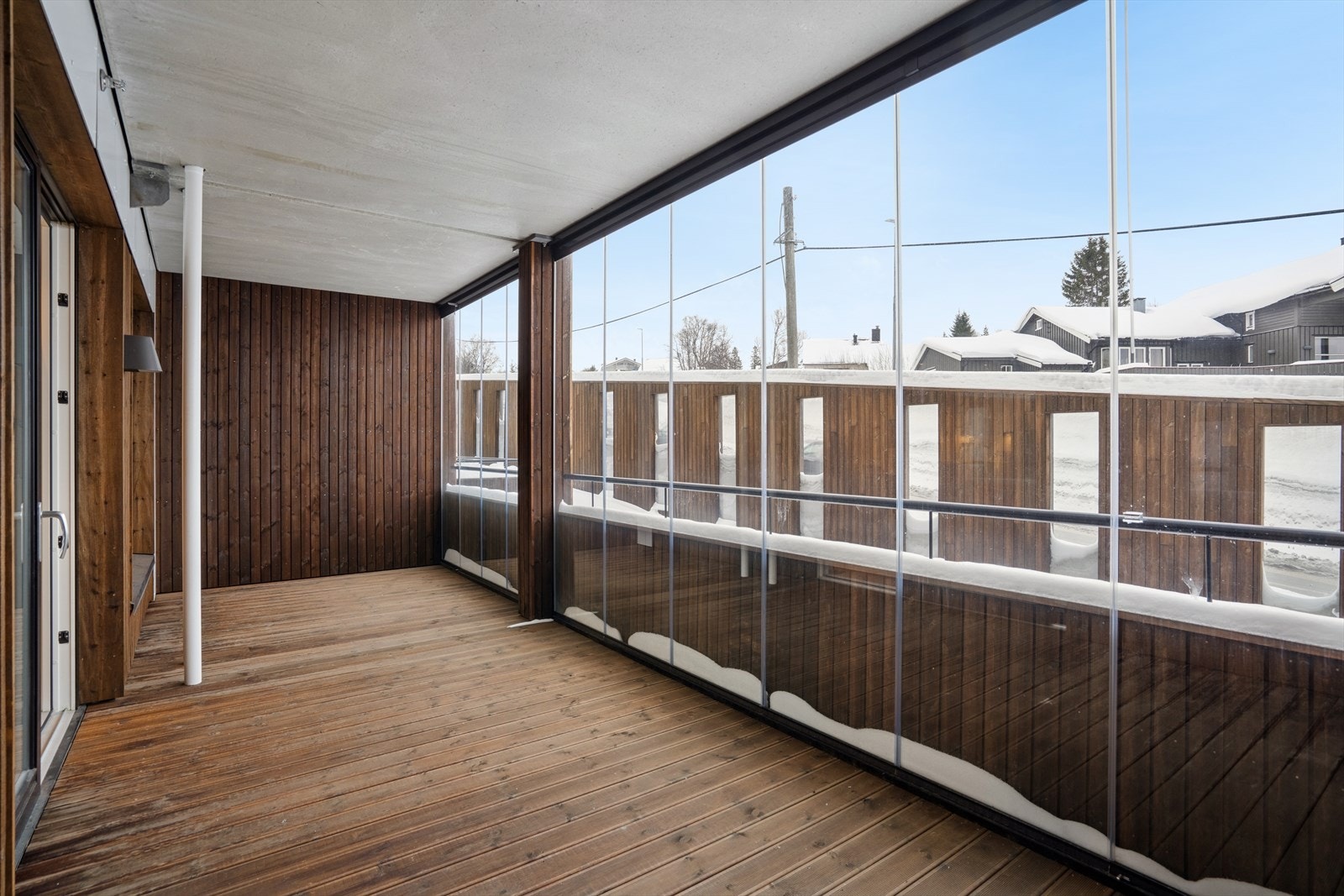 Glasset kan åpnes helt opp. Galleribilde