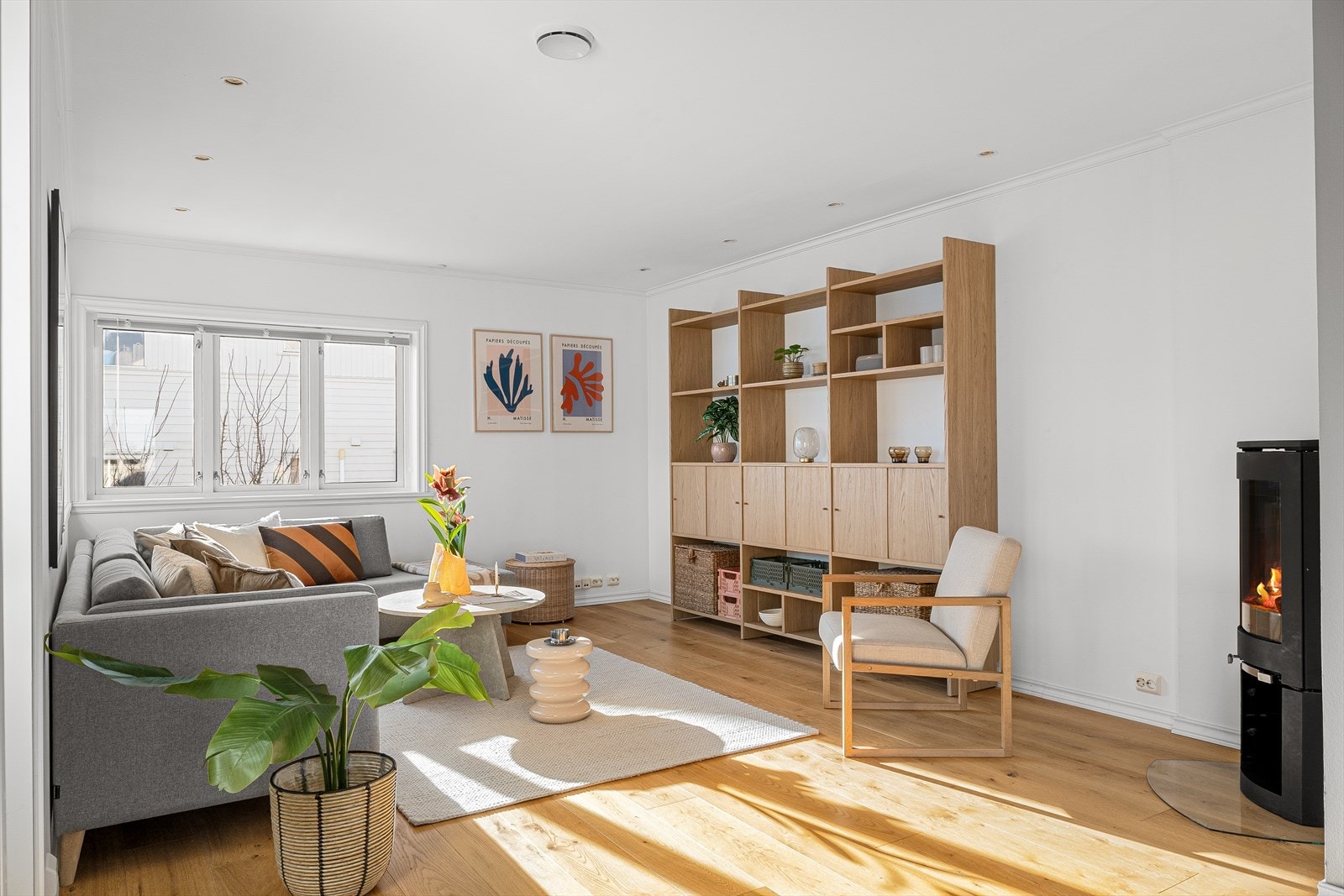 Det er downlights i himling. Galleribilde