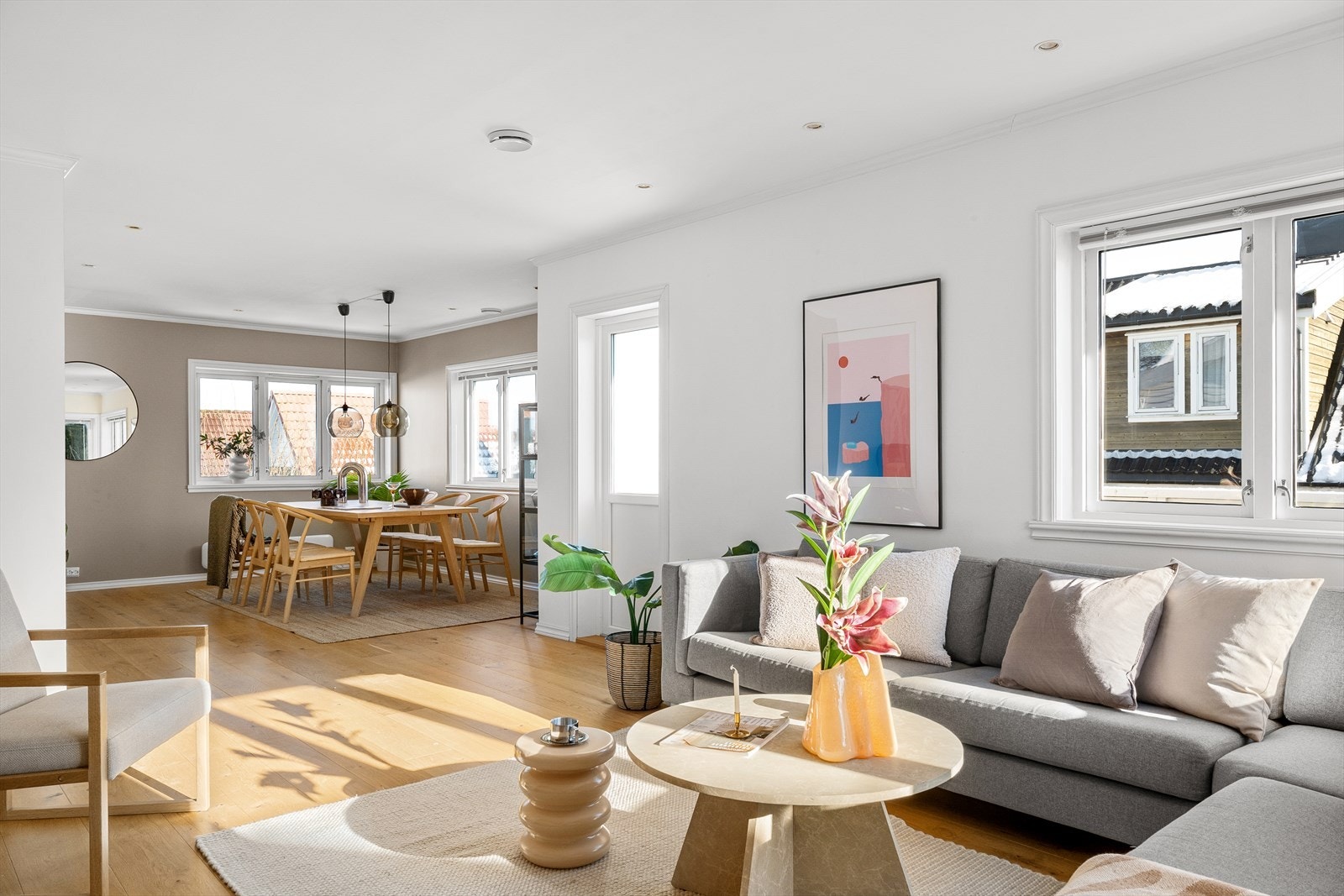 Nordvik Bolig v/Michael Boxill har gleden av presentere Lindemann Bulls vei 5! Foto: Kristine Tofte Galleribilde