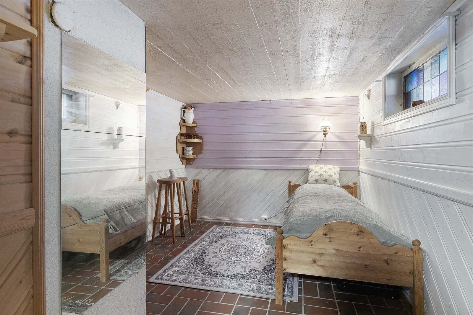 Rommet i kjelleren er ikke godkjent som rom for varig opphold. Galleribilde