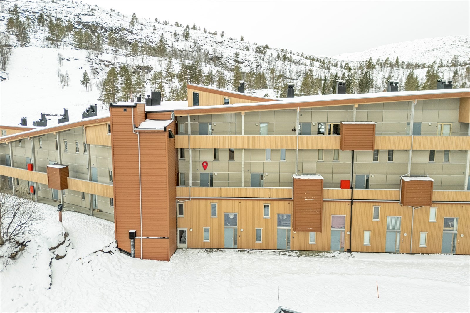 Leiligheten ligger i øverste bygg og har enkel adkomst fra parkeringsanlegg Galleribilde