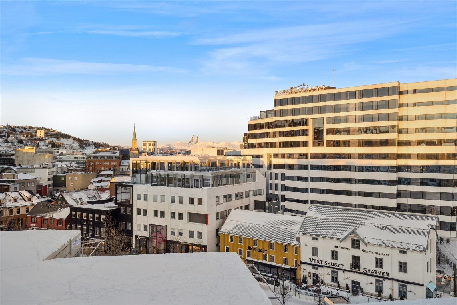 Fra leiligheten gangavstand til byens mange tilbud og severdigheter. Galleribilde