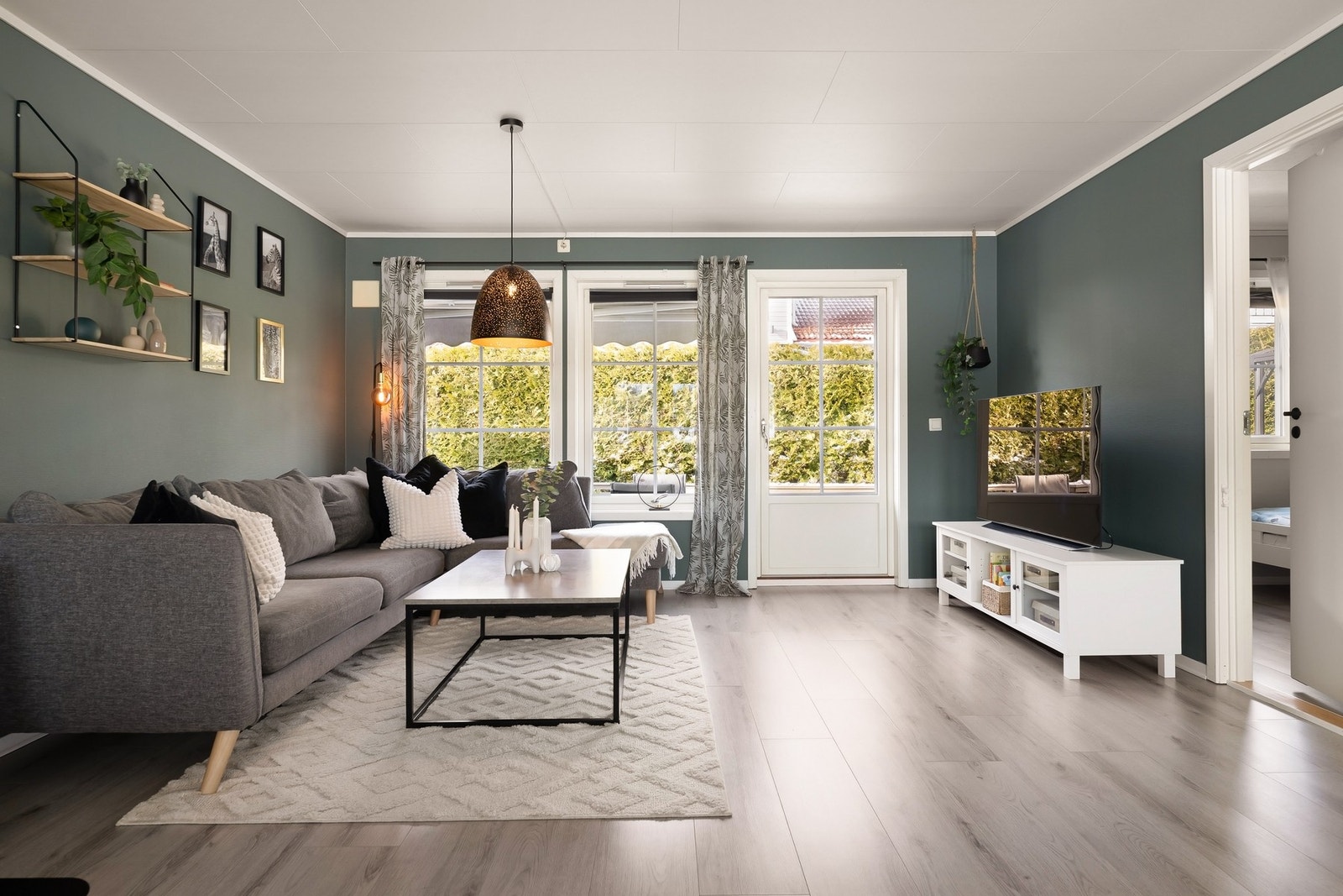 Vindusflater på begge ender sørger for et flott lysinnslipp Galleribilde