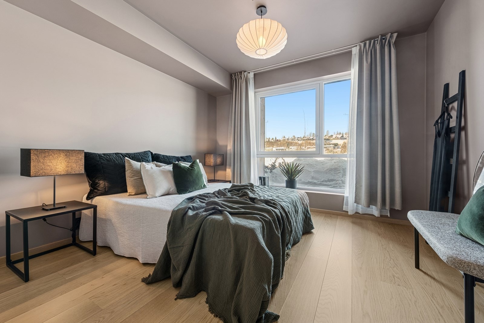 I tilknytning med soverommet har du et praktisk walk-in closet. Galleribilde