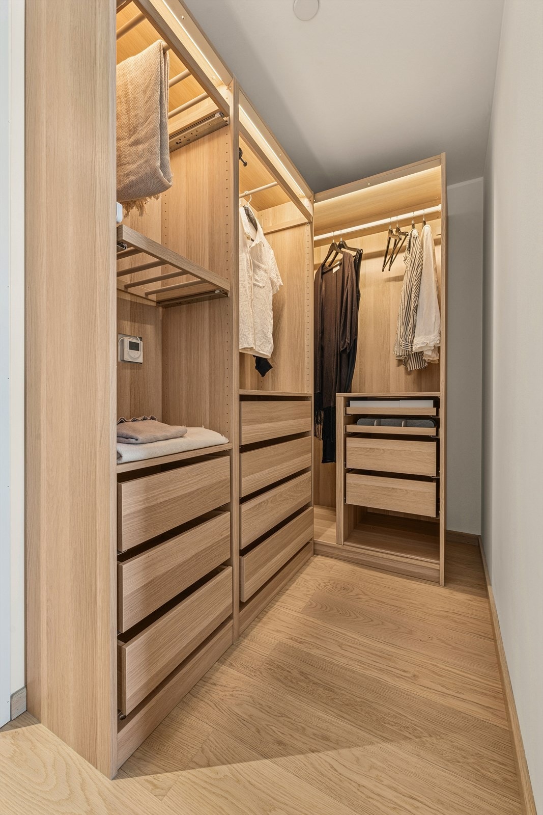 Her har du godt med oppbevaringsplass. Galleribilde