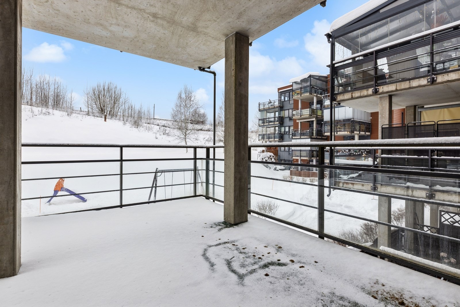 God plass til utemøbler gjør dette til en fin forlengelse av stuen. Galleribilde