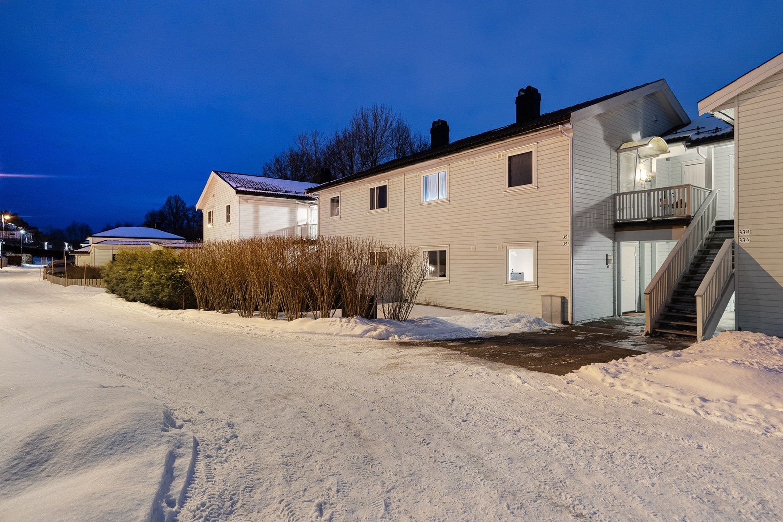 Boligen ligger i et rolig område, nesten innest i blindvei Galleribilde