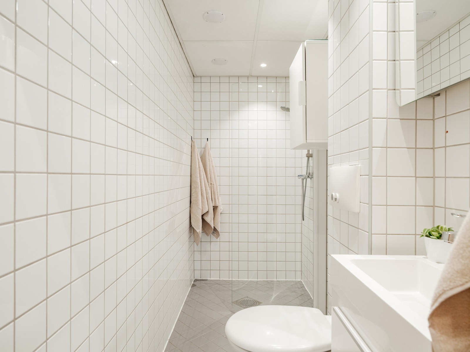 Pent flislagt bad pusset opp i regi av borettslaget i 2005 Galleribilde