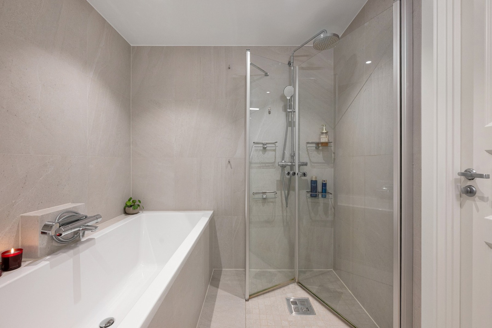 Her er det også elektrisk gulvvarme. Galleribilde