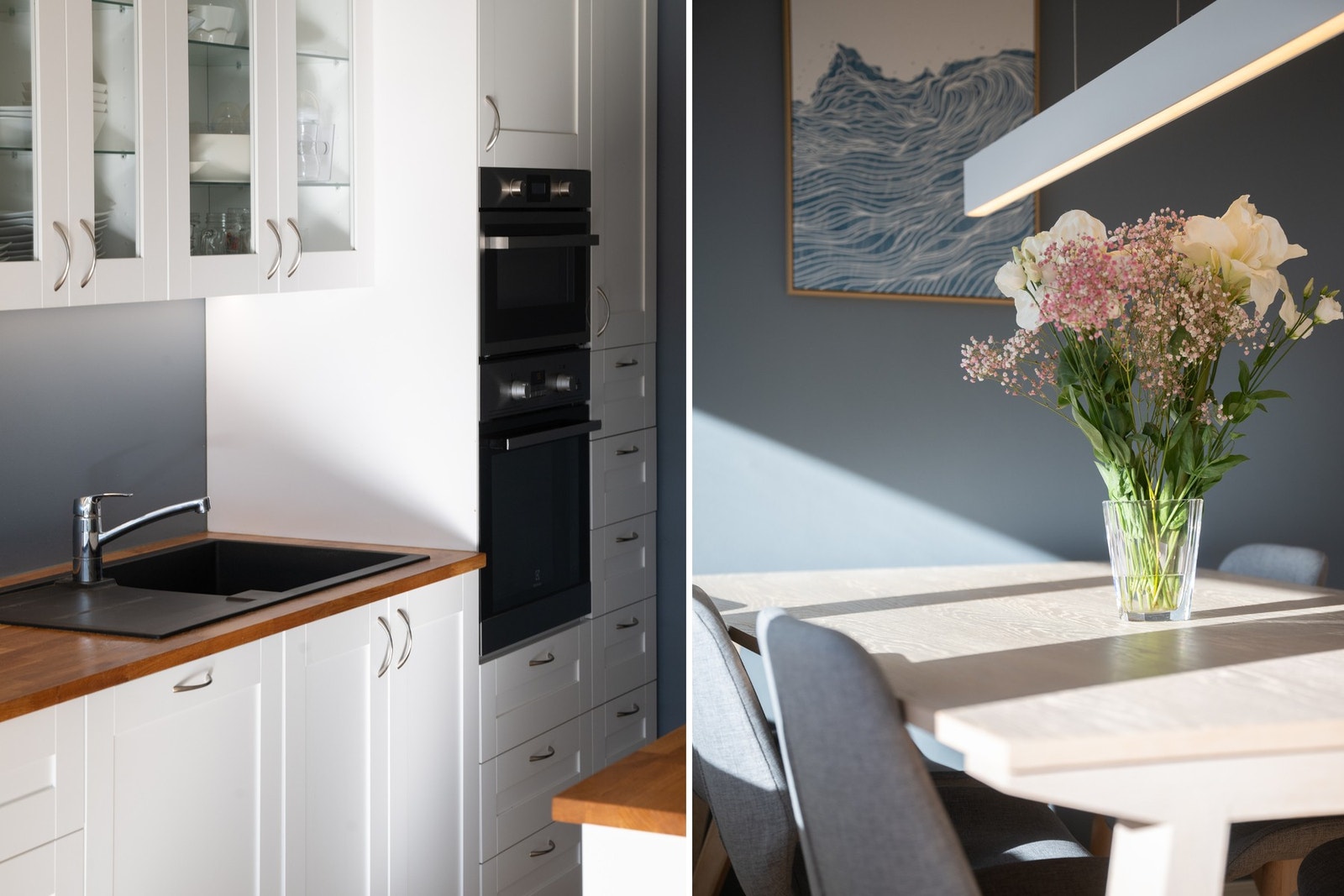 Dimmbar belysning under overskap og i vitrineskap gir kjøkkenet både godt arbeidslys og en hyggelig stemning, og bidrar til den lune og innbydende atmosfæren i rommet. Galleribilde