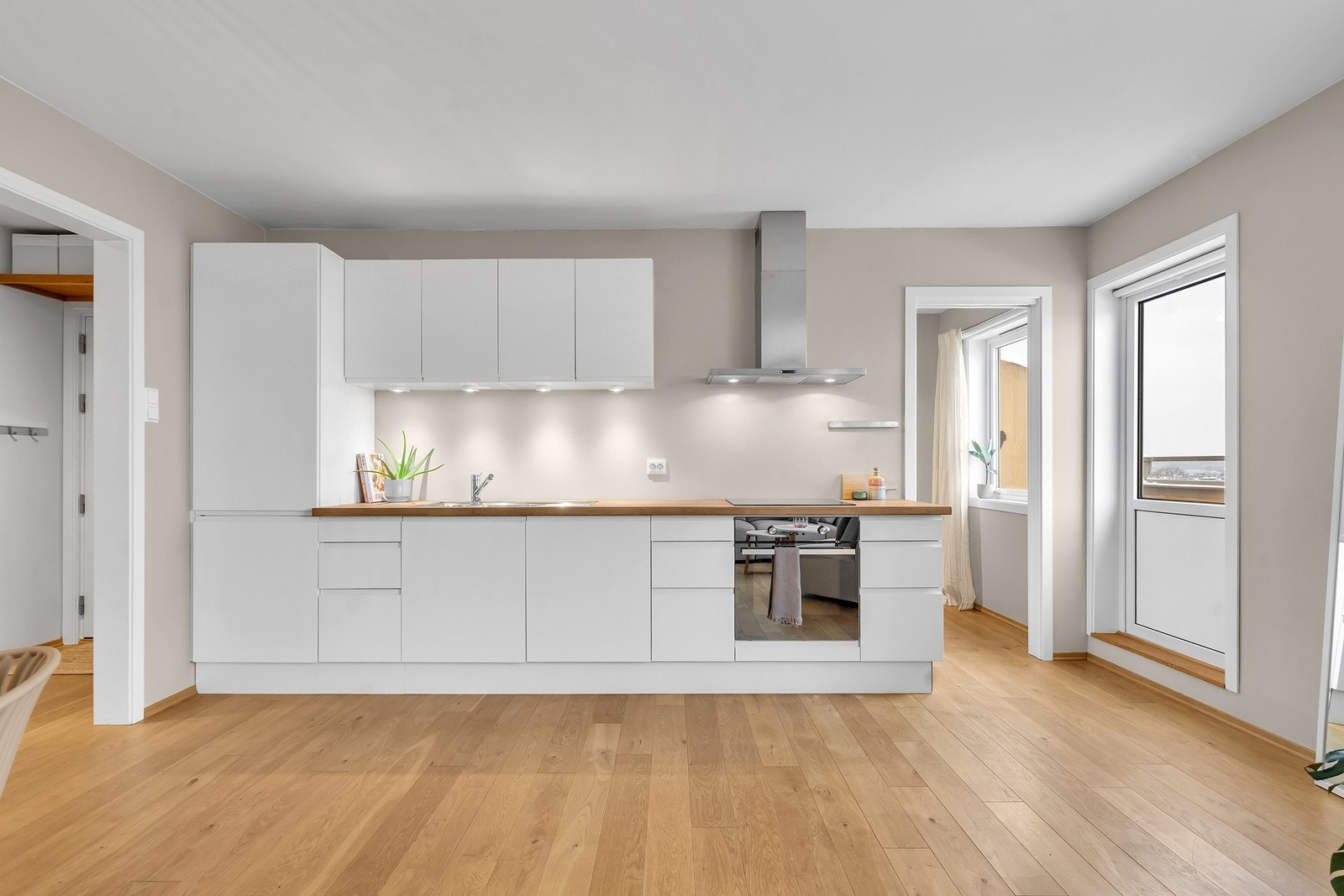 Utgang til vestvendt balkong Galleribilde