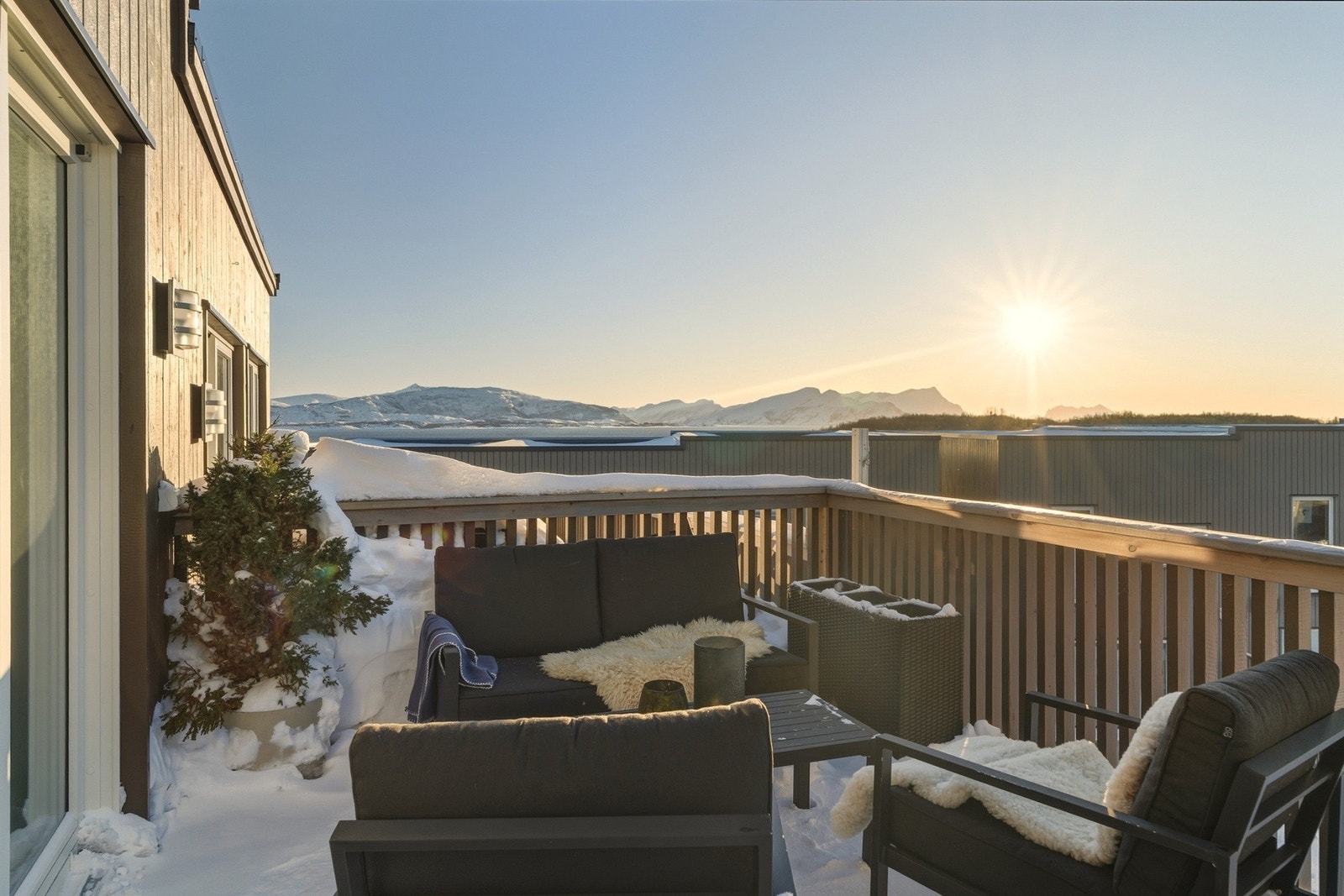 Her nyter man svært gode solforhold og flott utsikt. Galleribilde