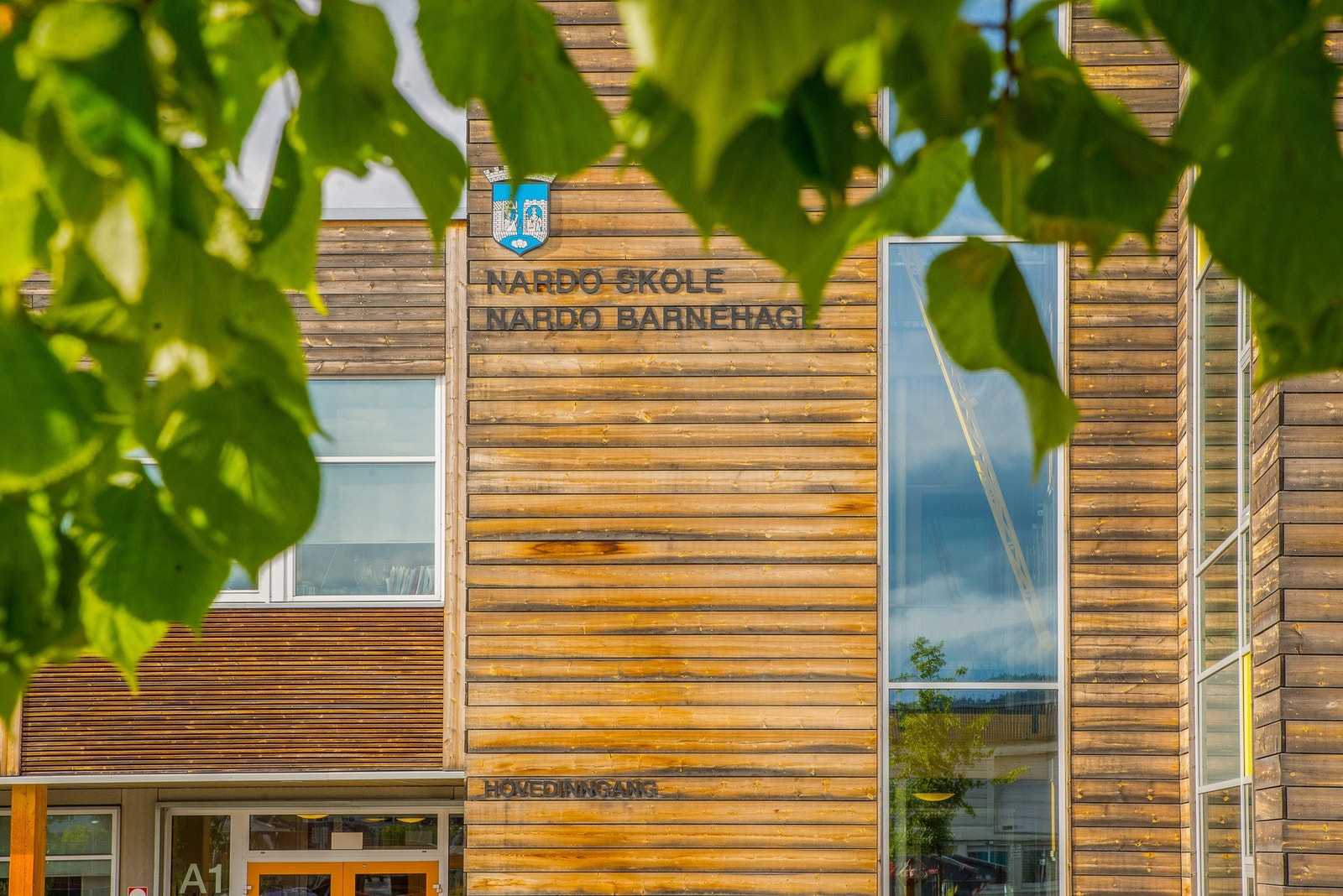 Nidarvoll barnehage ligger like ved boligen, og det er også kort vei til Nardo skole. Galleribilde