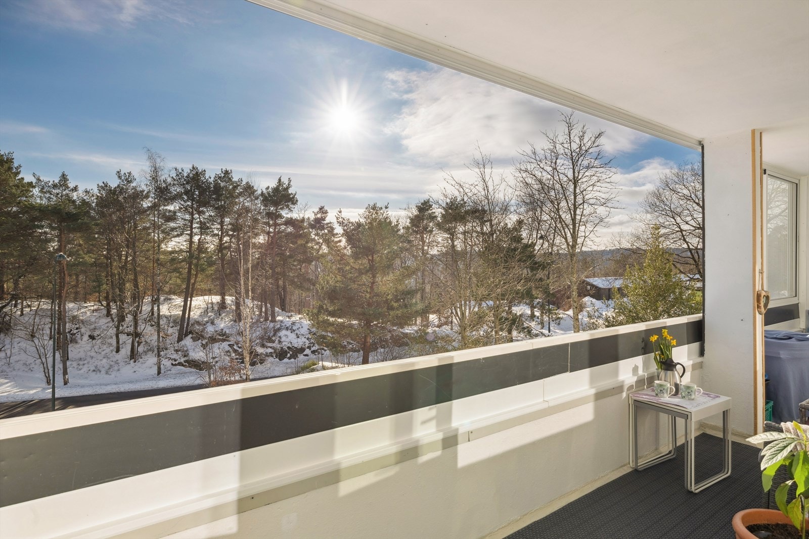 Innglasset balkong Galleribilde