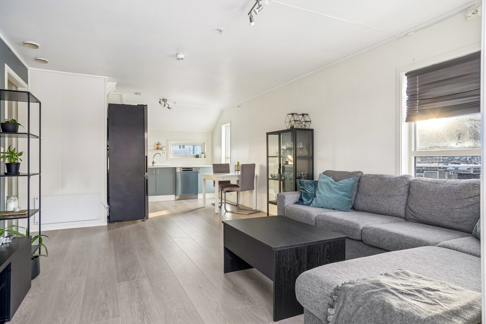 Stue og kjøkken Galleribilde