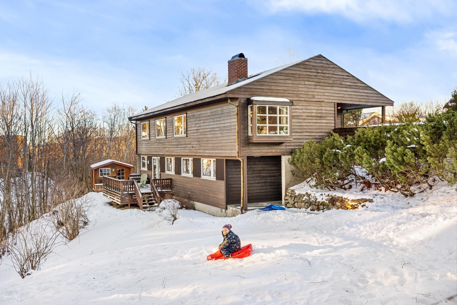 Velkommen til Gunnar Birchs veg 7, presentert av EiendomsMegler 1 ved Sigbjørn Vestå. Galleribilde