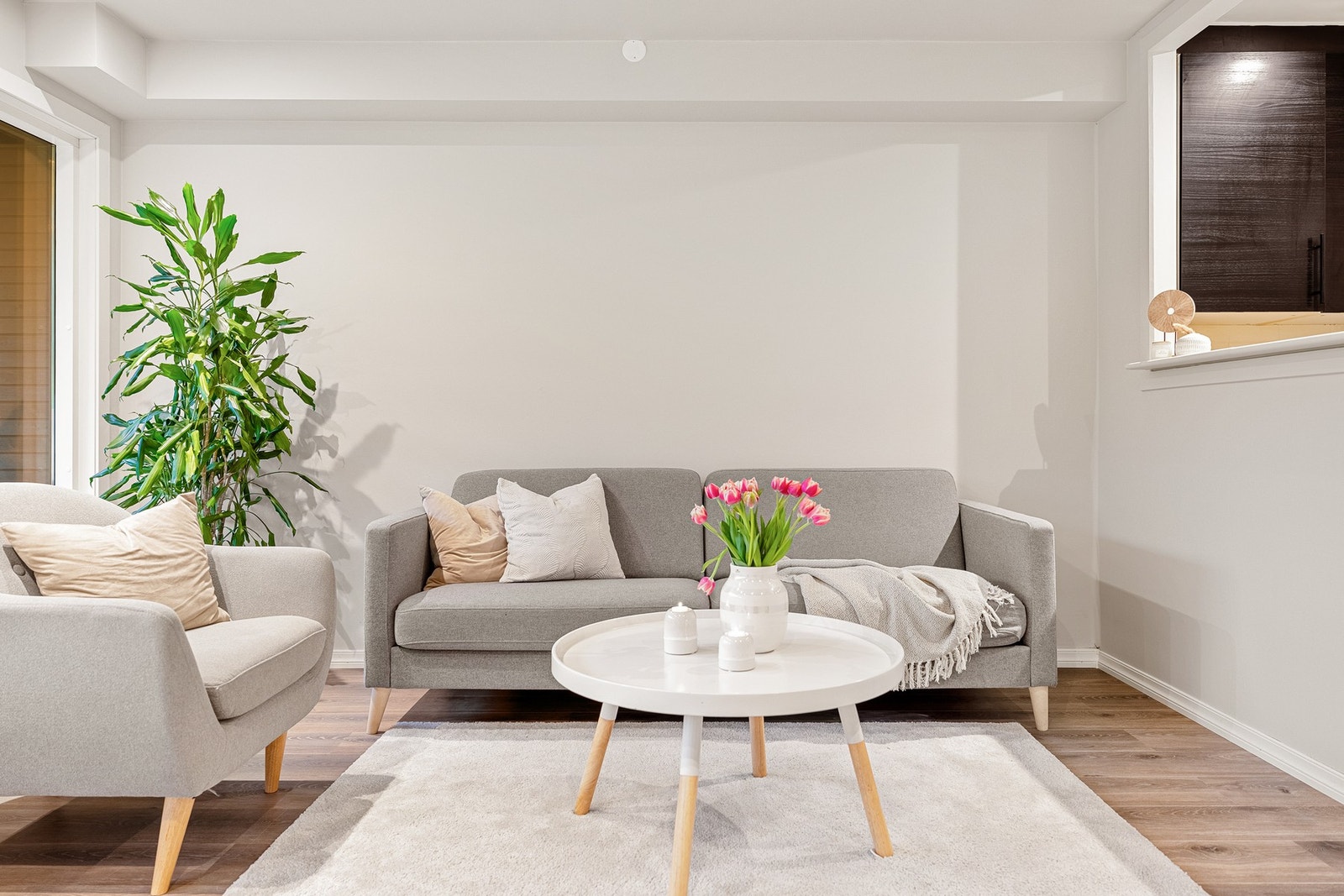 En lys og trivelig leilighet med god planløsning og romslige rom. Galleribilde