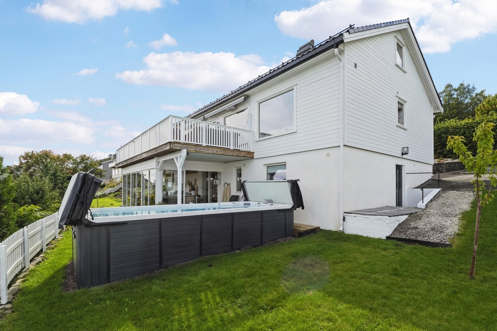 Fasade fra nordsiden av huset Galleribilde