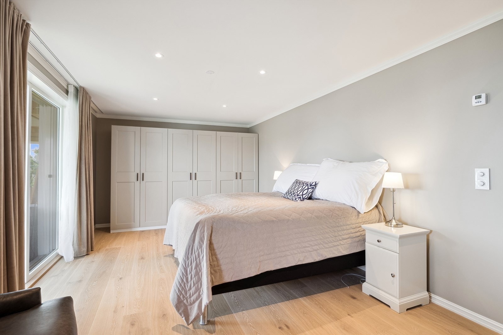 Soverommet er i delikate farger Galleribilde