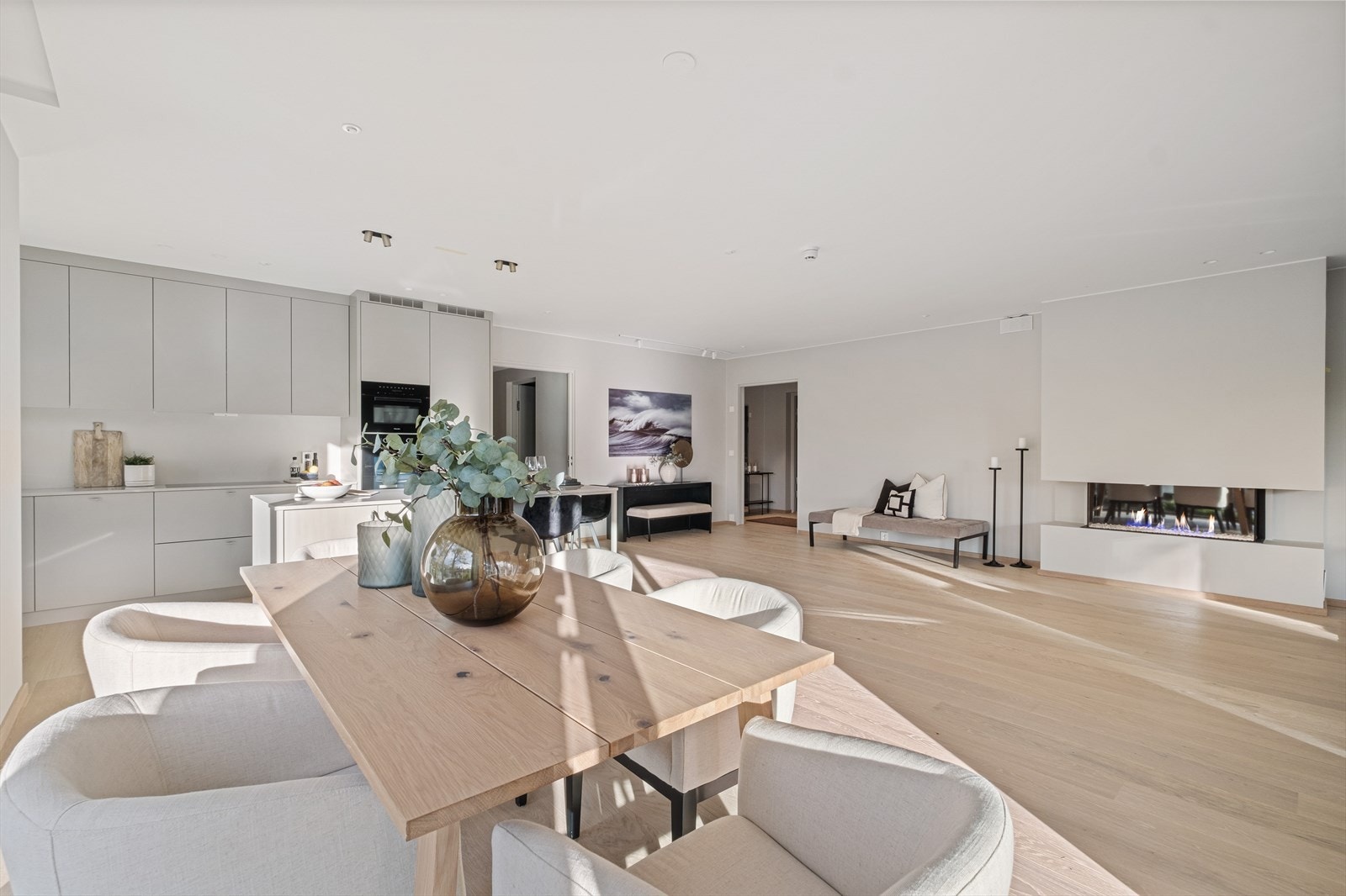 Stuen er på ca. 74 m2, og har svært mange kvaliteter. Gasspeis og Kvänum kjøkken for å nevne noe Galleribilde