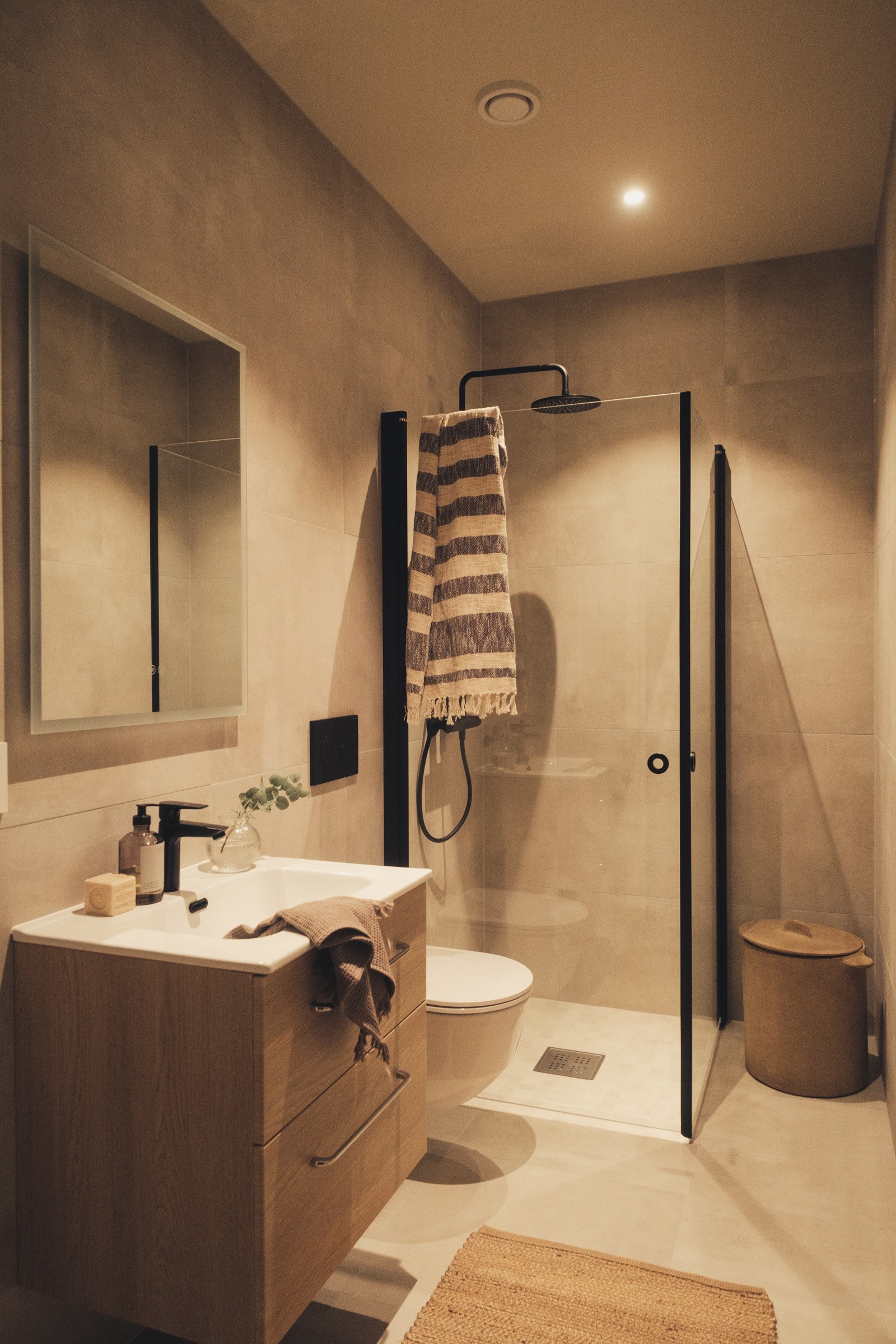 Pent bad tilknyttet delen med egen inngang Galleribilde