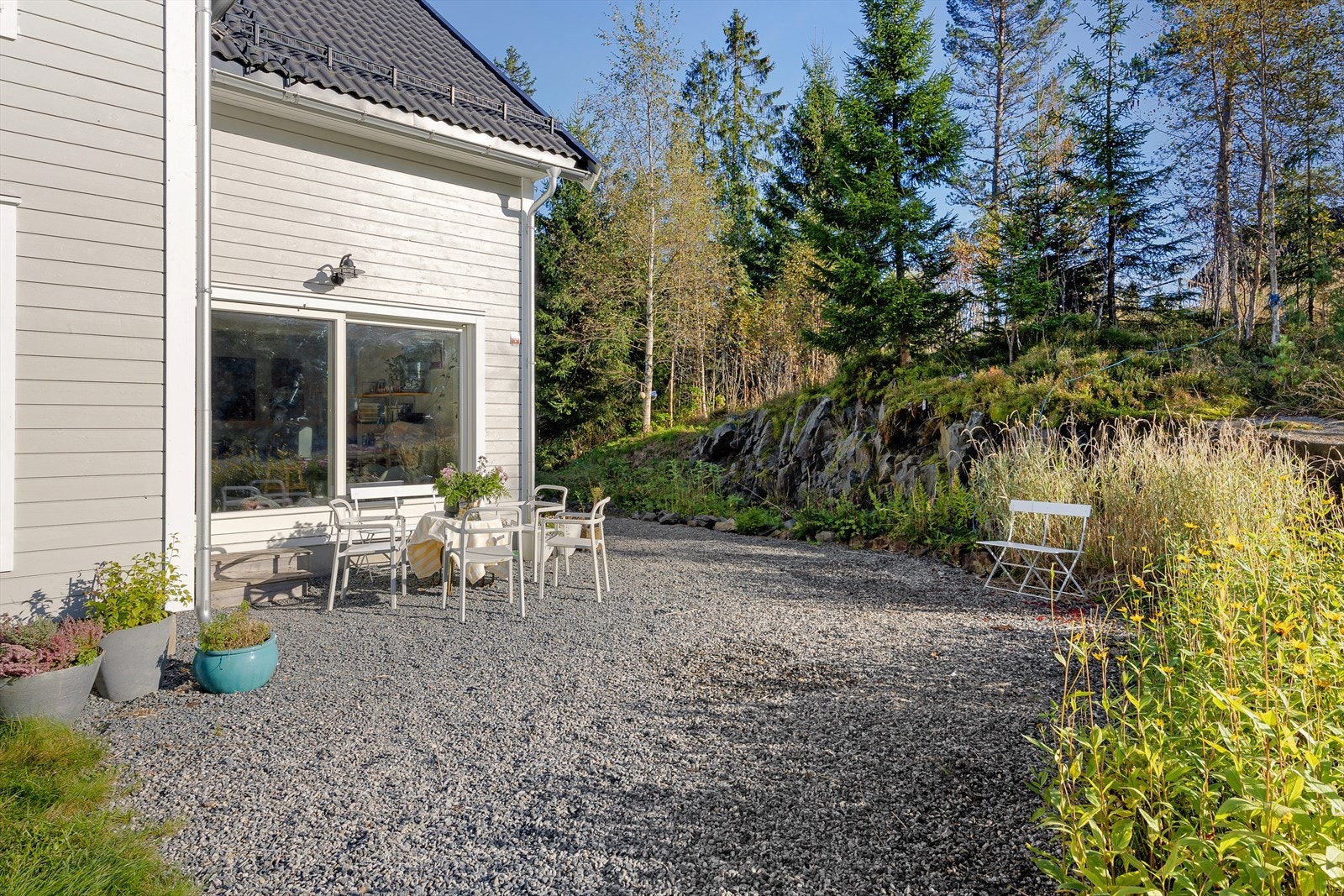 Uteplass utenfor stuen Galleribilde