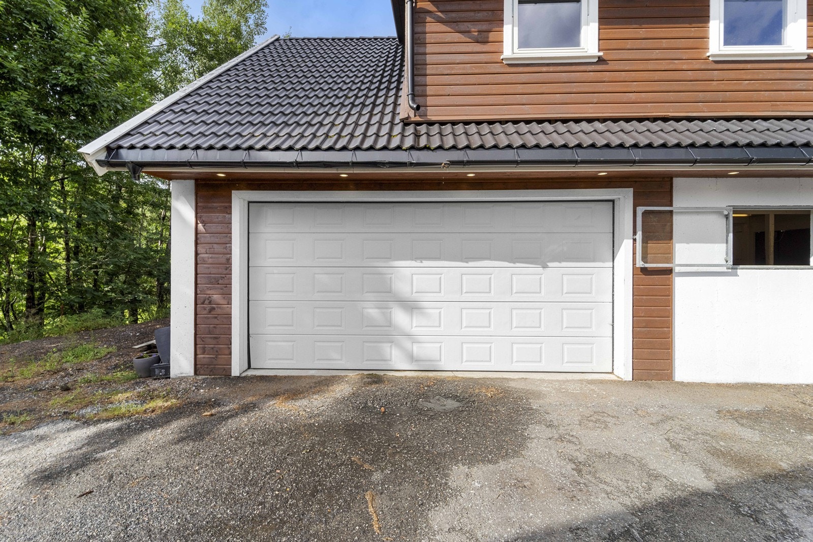 Garasje. Galleribilde