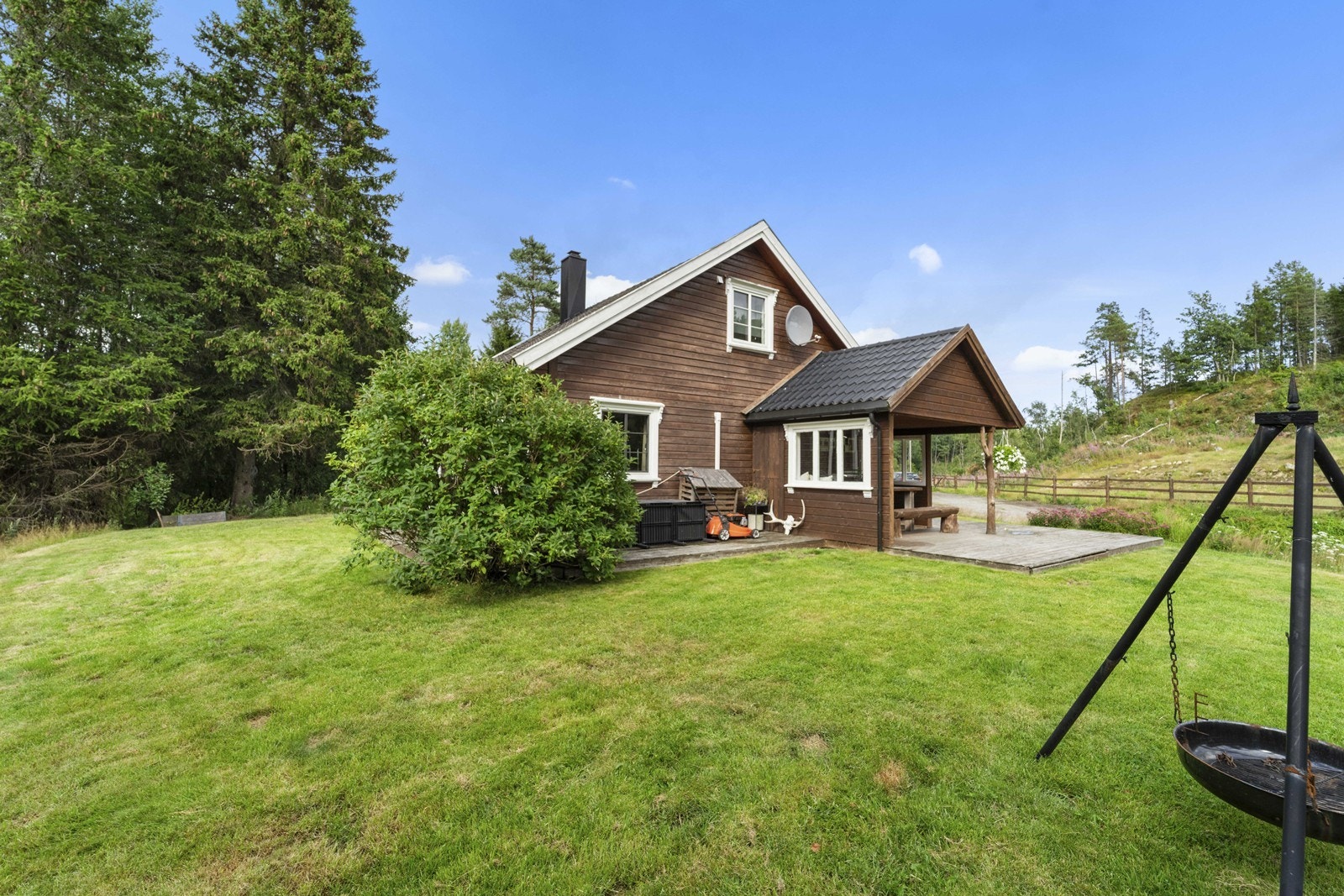 Flotte uteområder med mye grøntareal Galleribilde