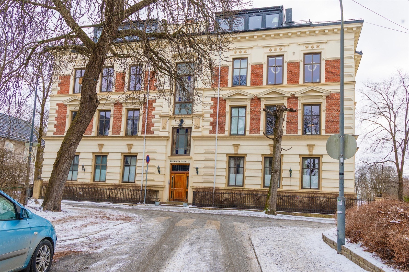 Leiligheten ligger i en klassisk bygård fra 1891 på Bolteløkka. Galleribilde