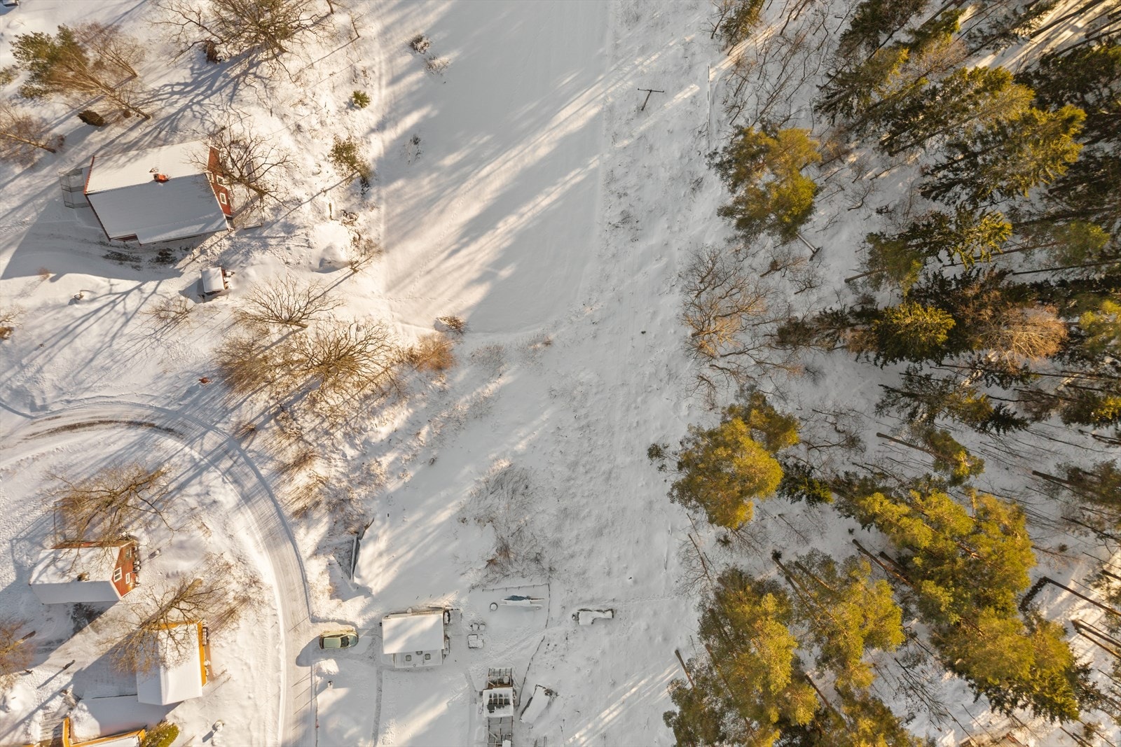 Romslig tomt på 1 330,8 kvm Galleribilde