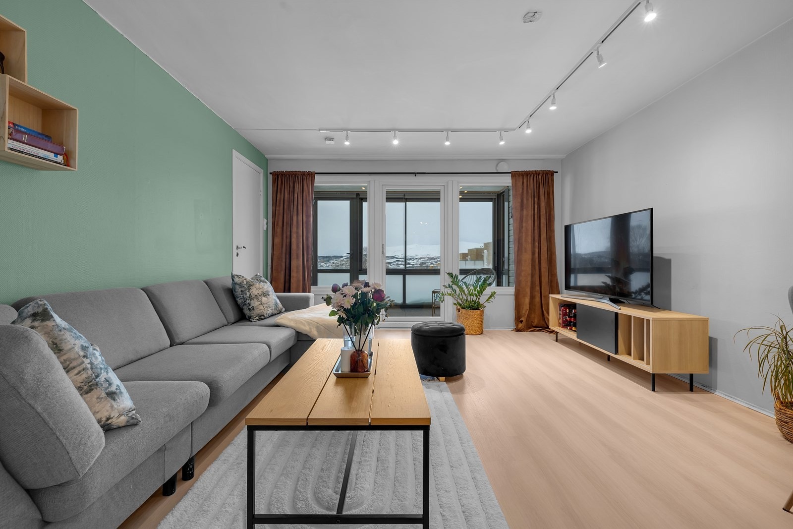 Romslig 2(3)-roms andelsleilighet i Krokelva borettslag Galleribilde