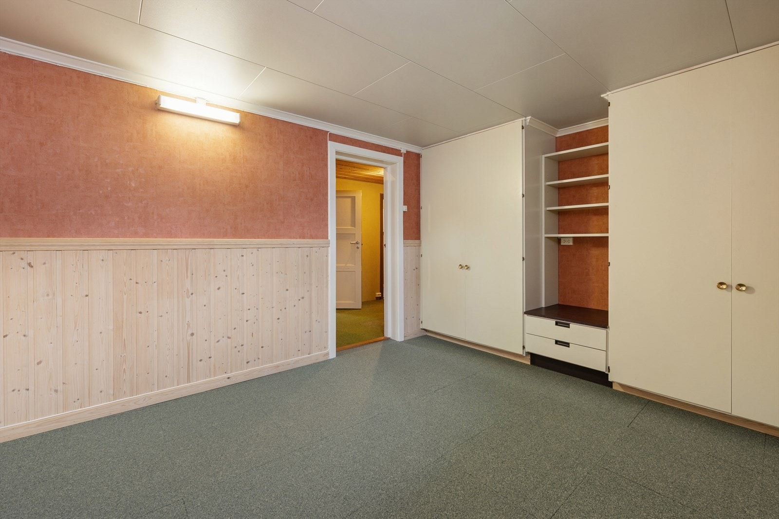 Godt med skapplass og lagring. Galleribilde