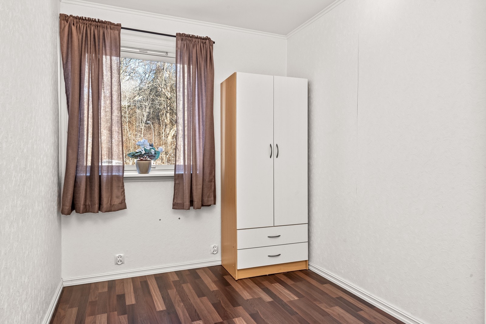 Det andre soverommet passer godt som barnerom eller gjesterom. Galleribilde