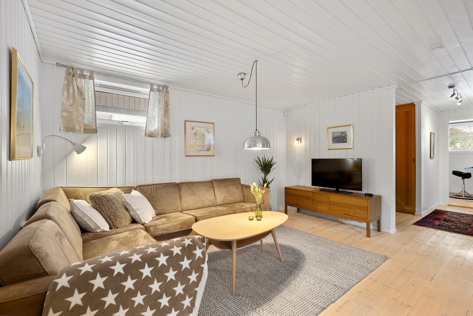 Separat TV-stue - perfekt for barna! Galleribilde