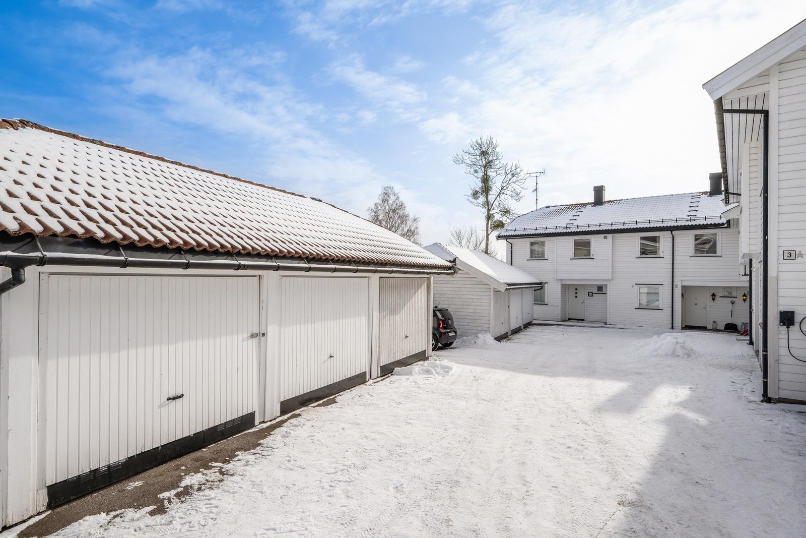 Garasje tilhørende leiligheten Galleribilde