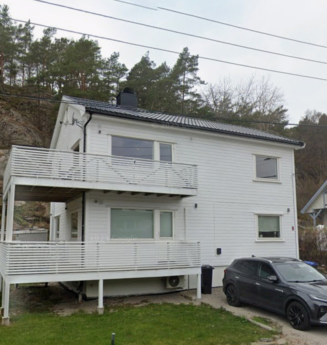 Nyoppusset flott leilighet nær sjøen Galleribilde