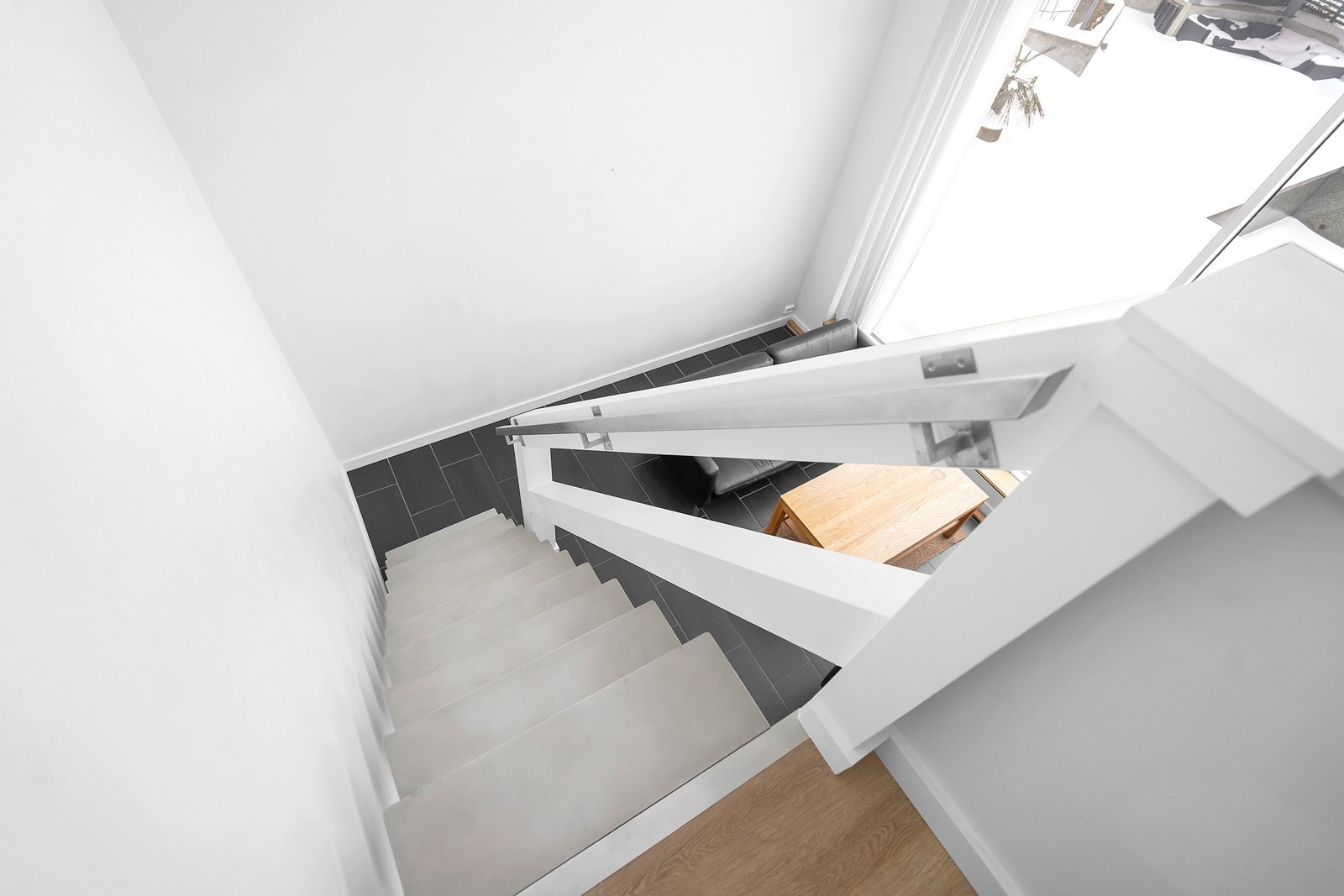 Trapp til andre etasje fra stuen. Galleribilde