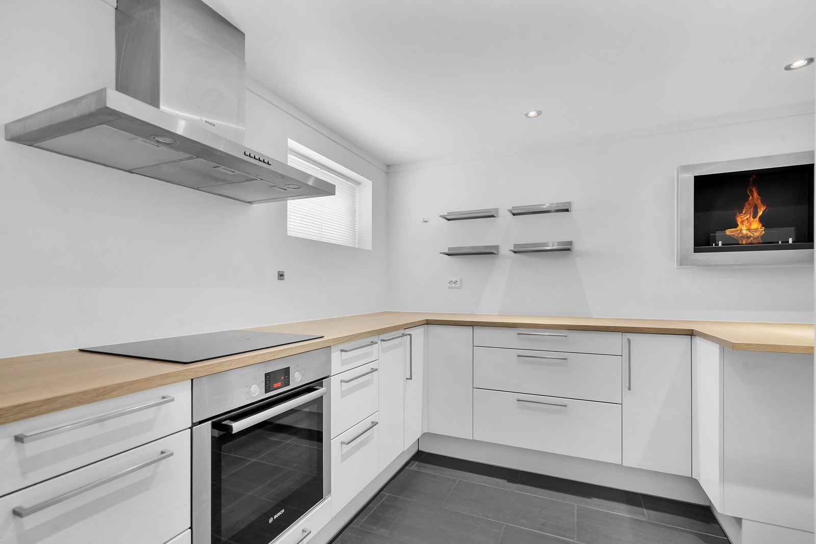 Biopeis i kjøkken. Galleribilde