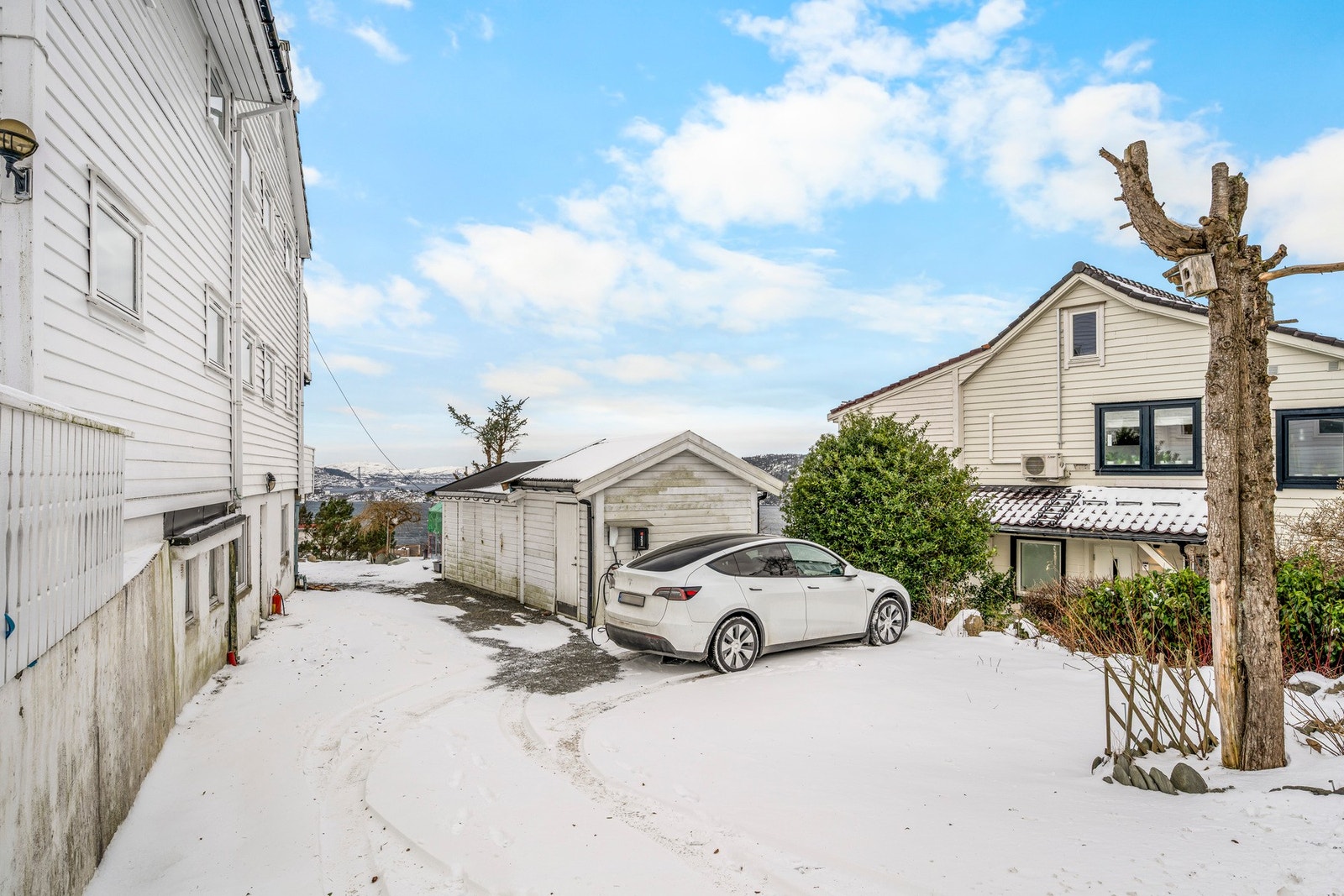 Parkering på biloppstillingsplass. Galleribilde