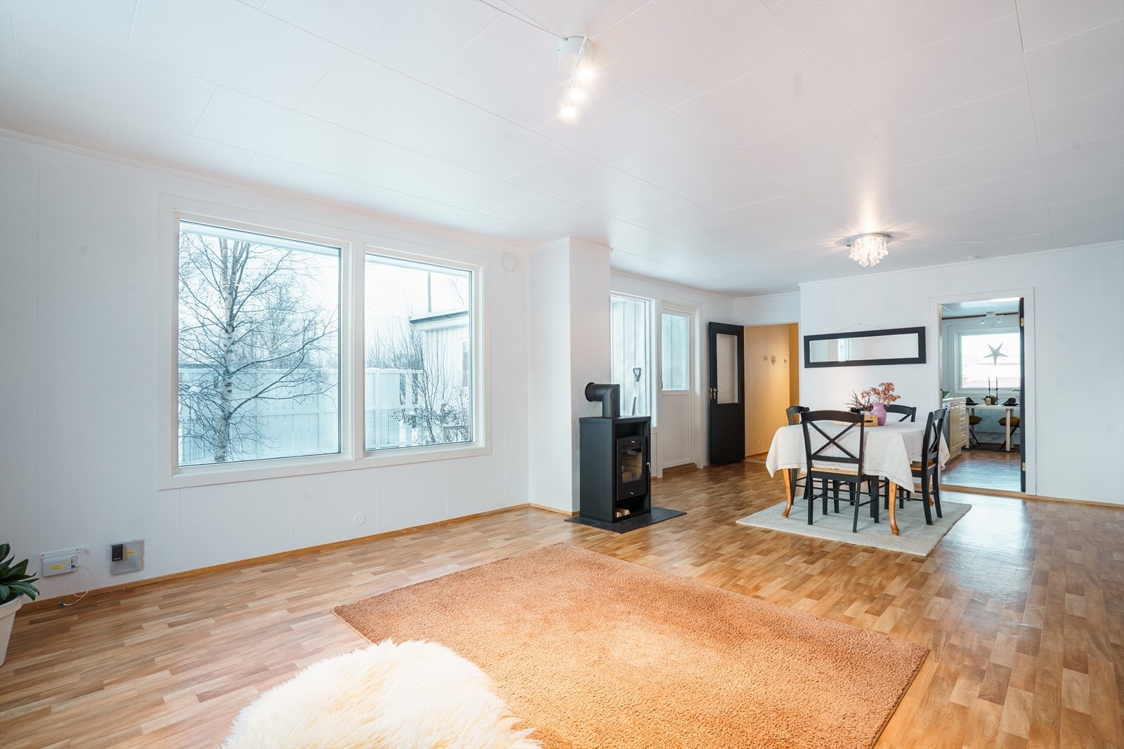 Stue og spiseplass Galleribilde