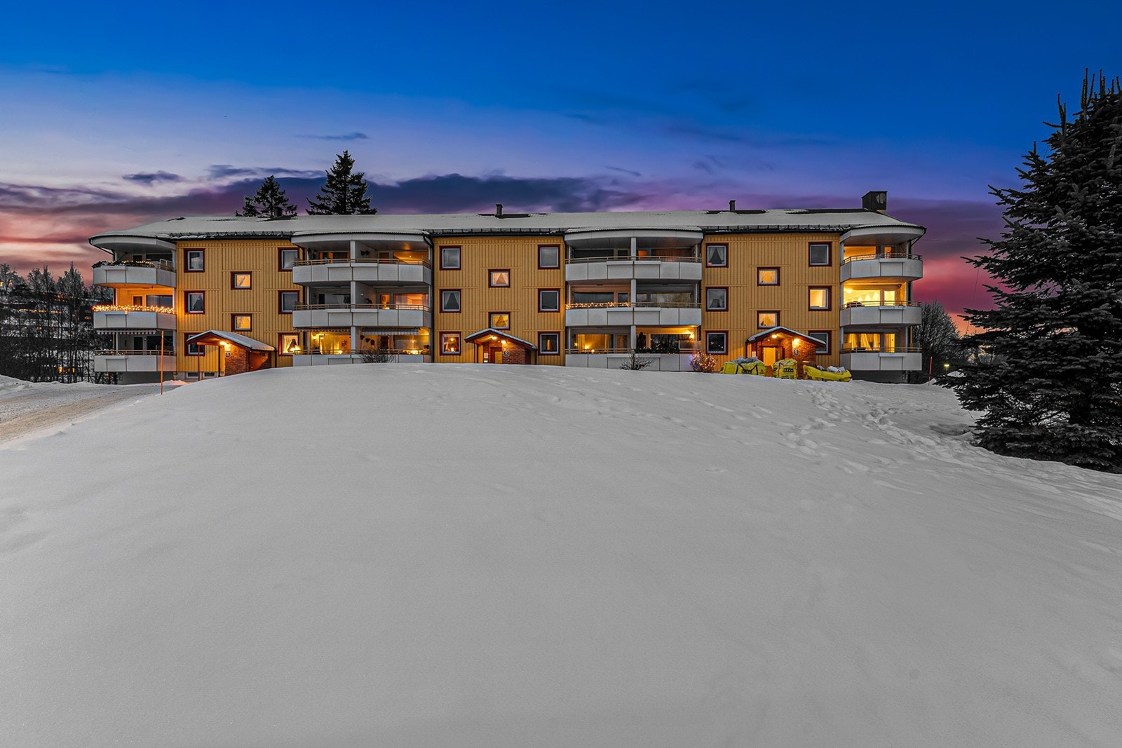 Leiligheten er en del av en bygning fra 1962 Galleribilde