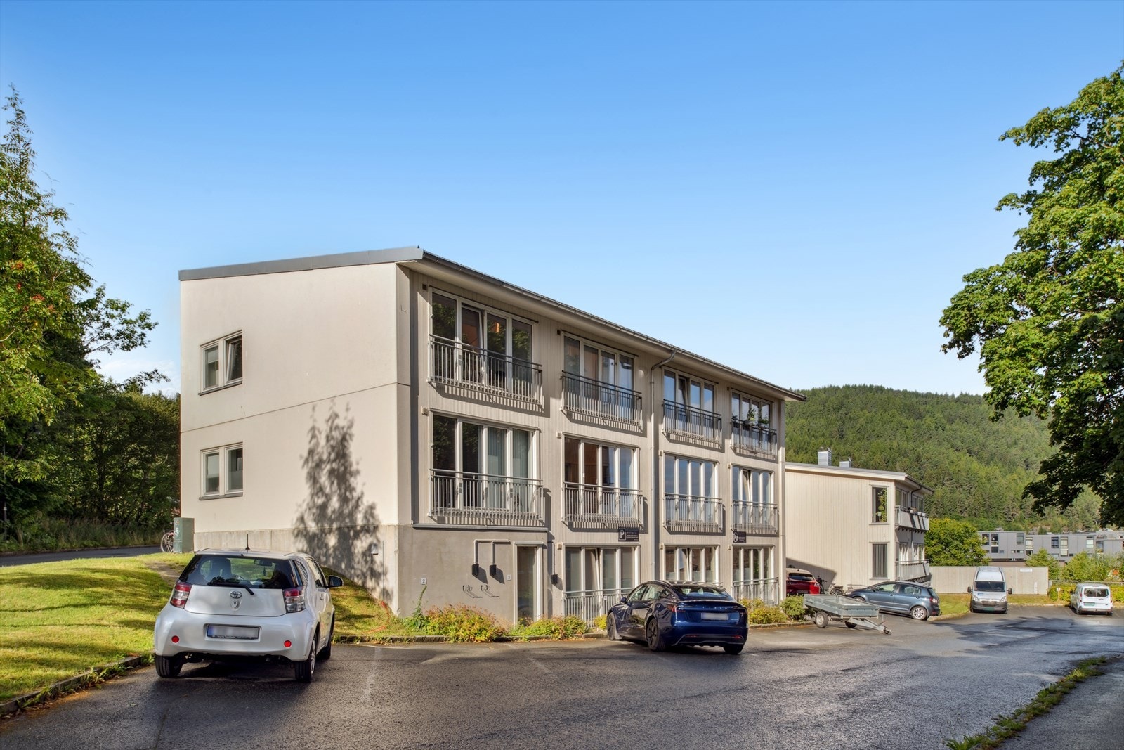 Kort vei til buss, sentrum, Bymarka, Ilaparken og badestrender. Galleribilde