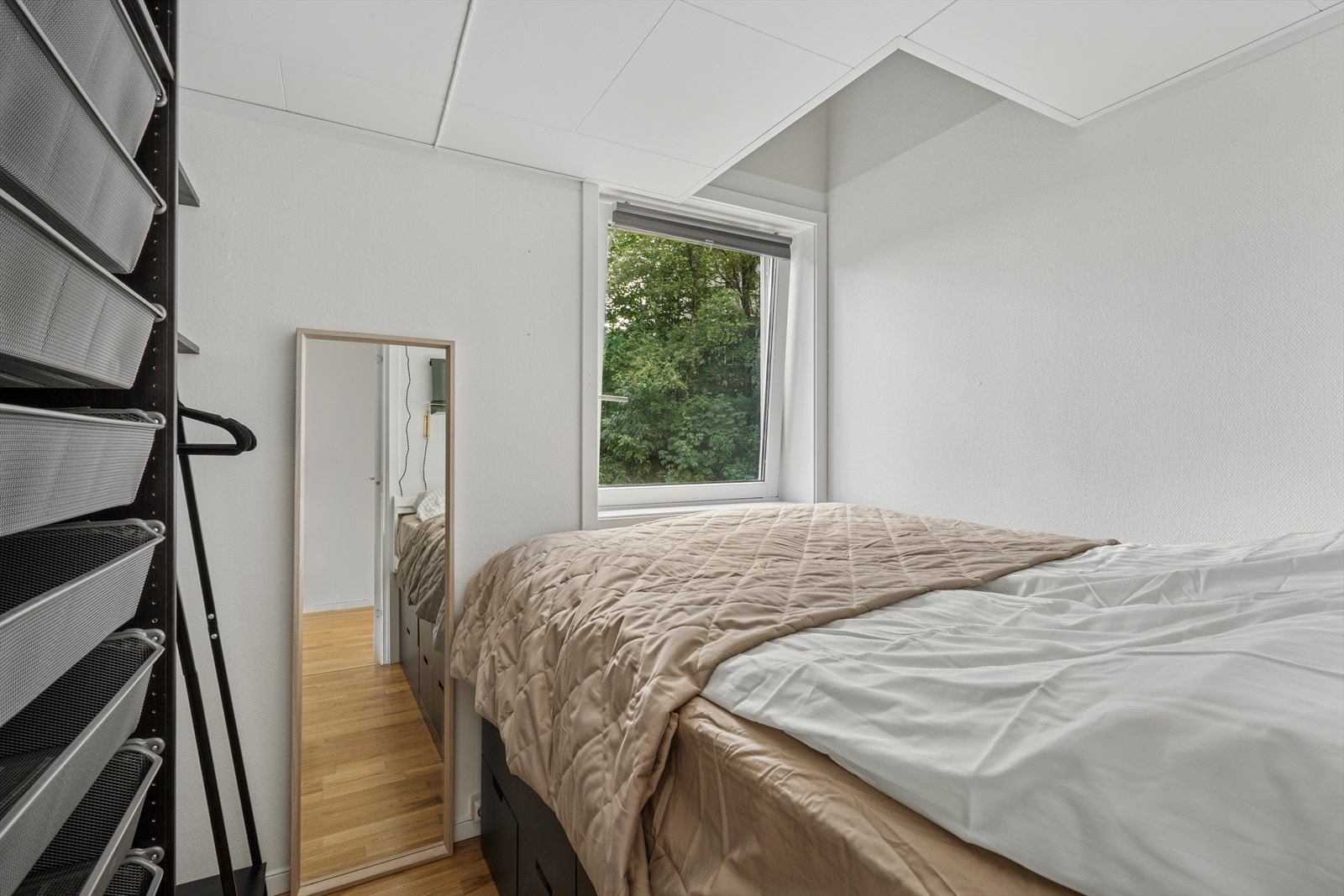 Soverom på 5,1 kvm med hems. Galleribilde