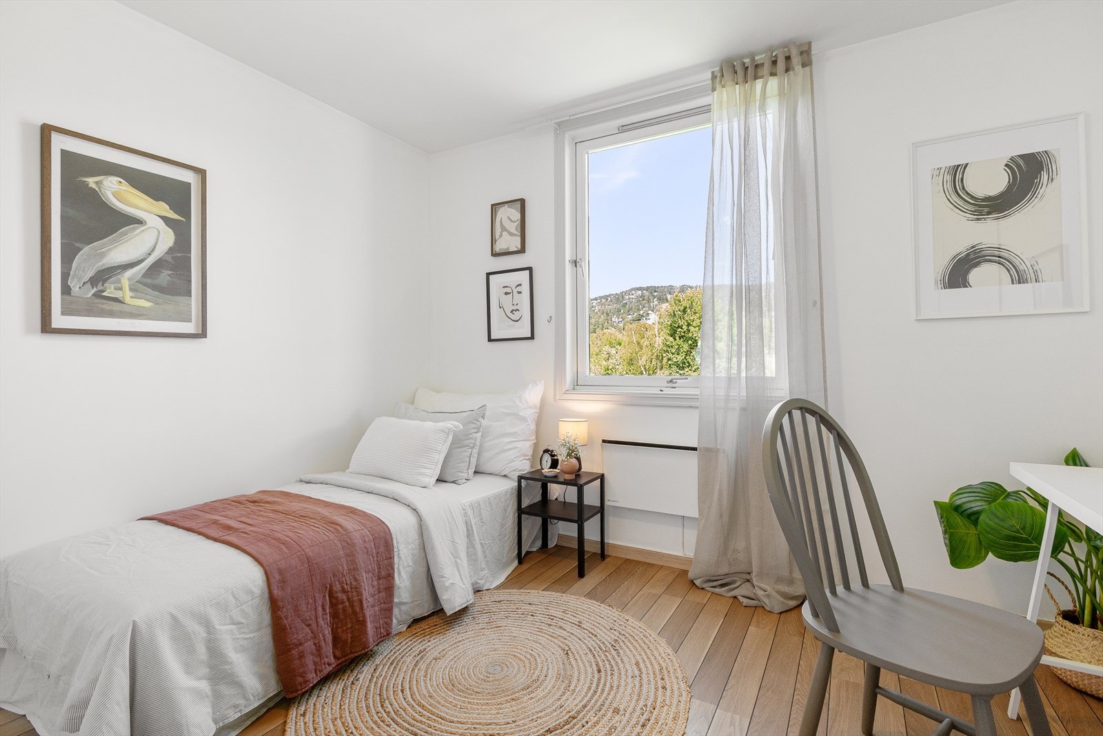 Det kan være mulig å etablere et tredje soverom i forbindelse med dagens kjøkken. Galleribilde