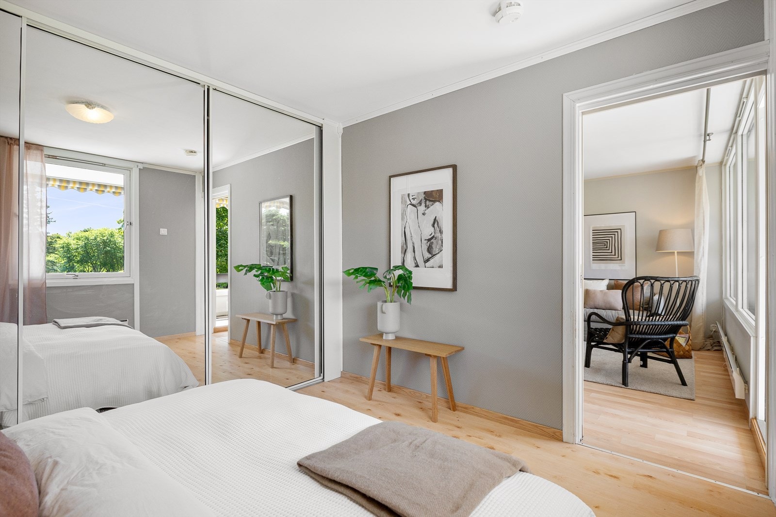 I tillegg til skyvedørsgarderoben så har leiligheten innvendig bod. Det tilhører også kjellerbod. Galleribilde